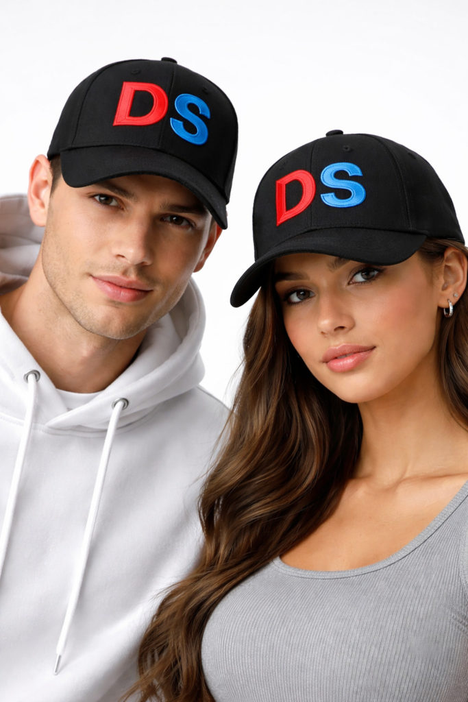 Черная кепка с вышивкой DS